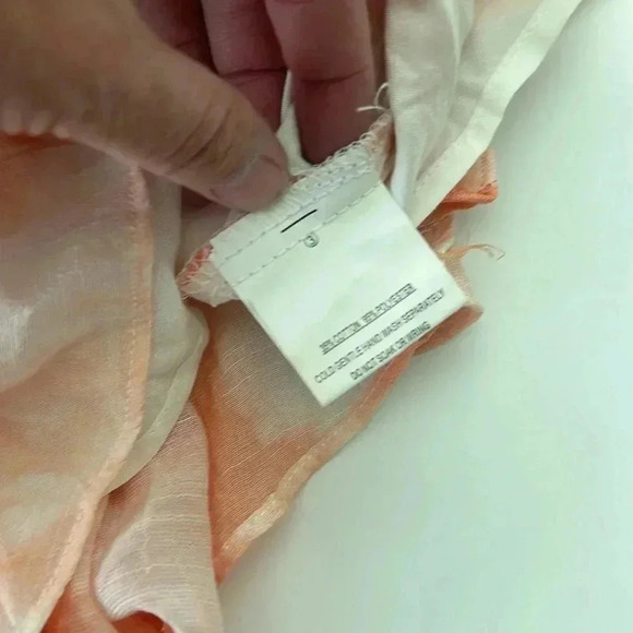 Selfie Leslie Linka Off-Shoulder Tie Back Romper Dress - Picture 6 of 9